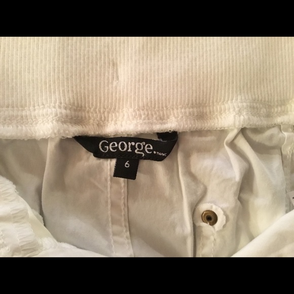 NWT Women’s Straight Leg Stretch Capris. Size 6 - Picture 6 of 8